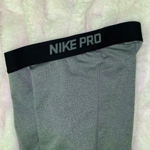 Nike Pro Women's 3/4 Leggings